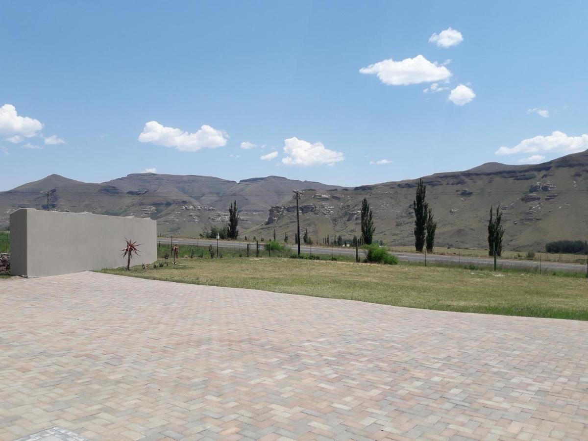 Willow Manor Clarens Exterior photo
